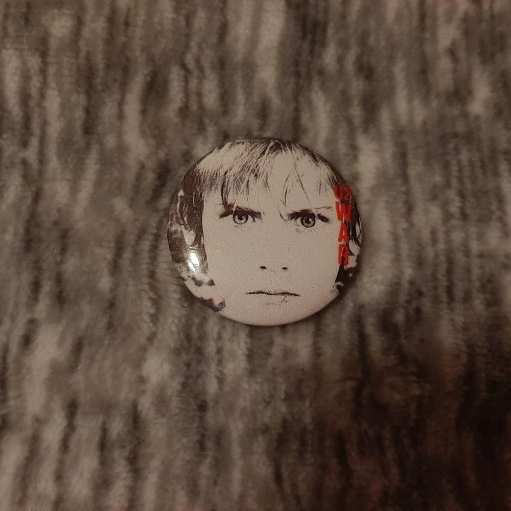 Set of 5 retro buttons and pins - Picture 6 of 6